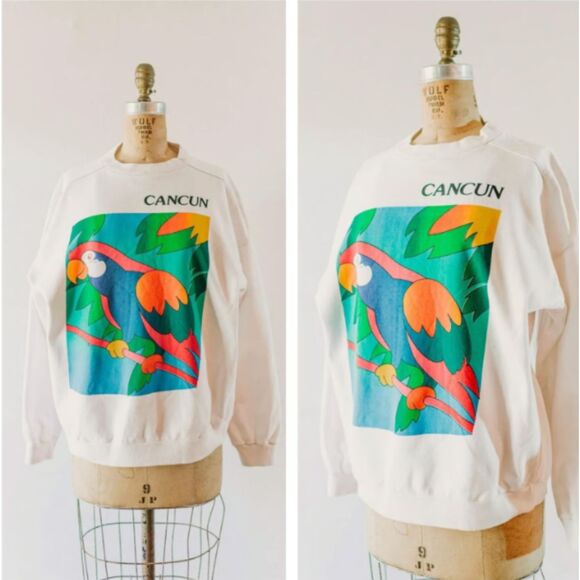 Unique Vintage Tops - Vintage 90s CANCUN colorful parrot tropical sweatshirt, trendy indie 1990s